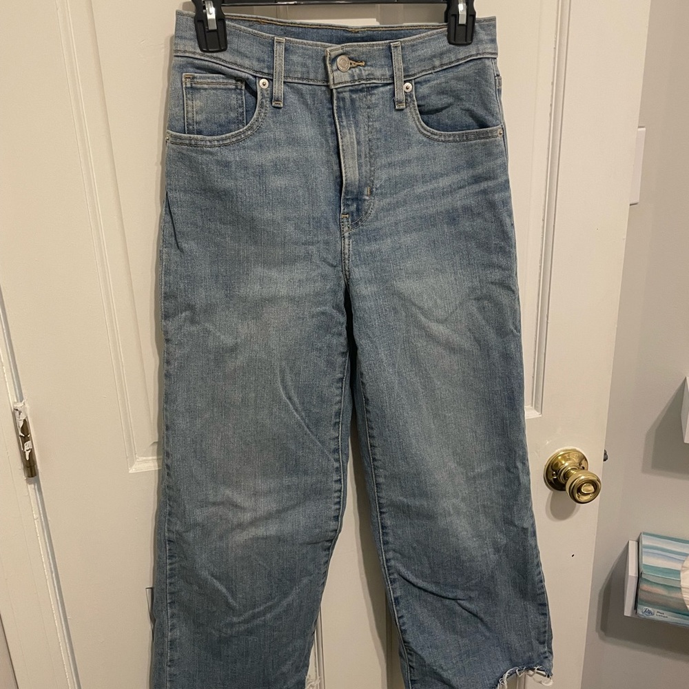 Levi’s high rise wide leg crop jeans